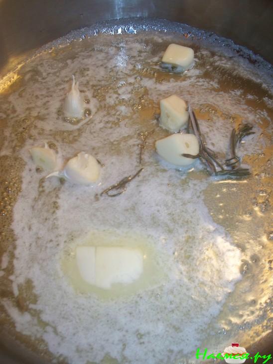 Креветки жареные пряные