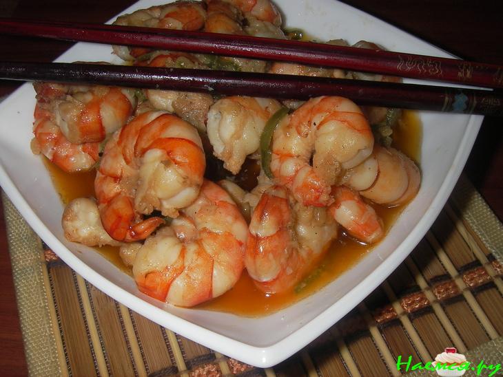 Острые креветки с соусом