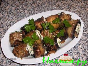 Рулетики из баклажанов с сыром и зеленью Рулетики из баклажанов с сыром и зеленью