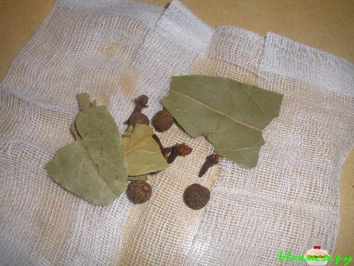 Рулетики из говядины с грибами (жаркое) Рулетики из говядины с грибами (жаркое)