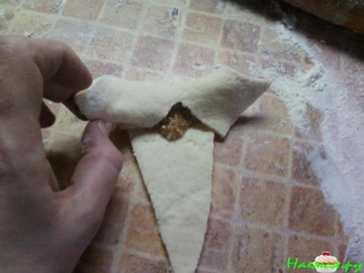 Круасаны с орехами