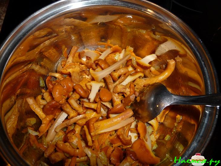 Простенький суп из лисичек