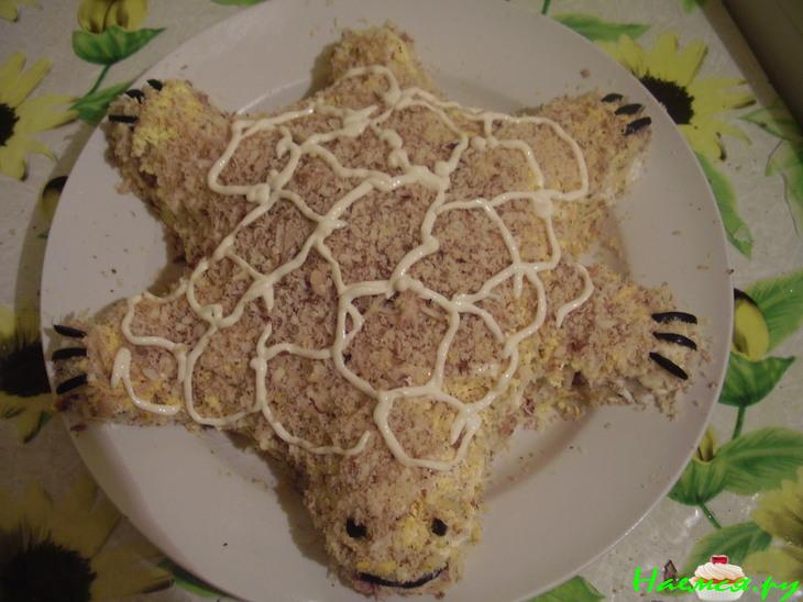 Салат с окорочком "Черепаха"