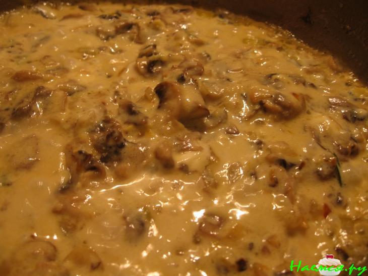 Макароны с грибами и маскарпоне в белом вине