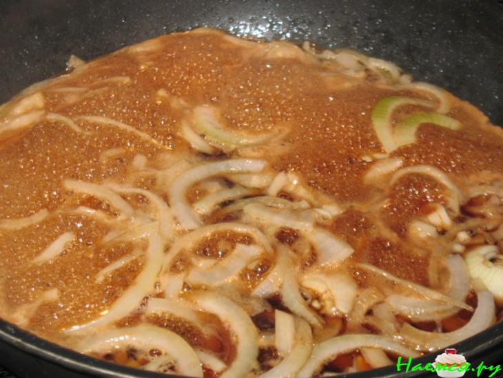 Свиные ребрышки в карамельном соусе