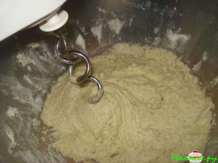 Хлебушек с фисташками к завтраку "Глазки крокодила"