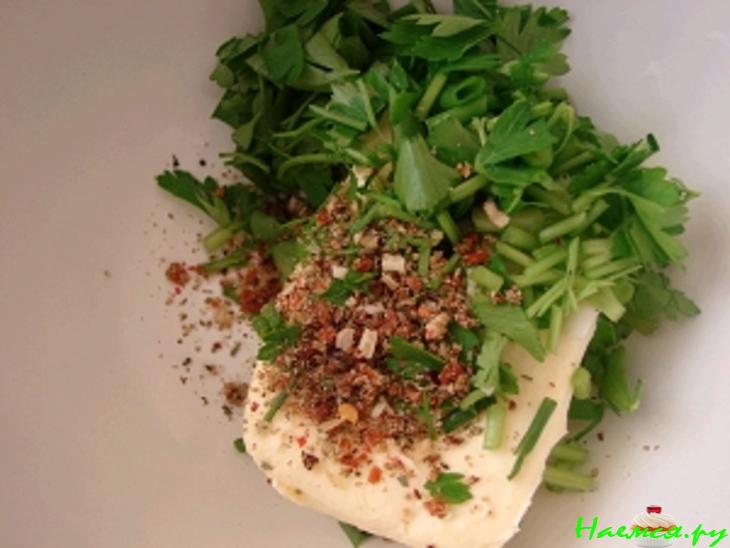 Зелёное масло для рыбы с ликёром