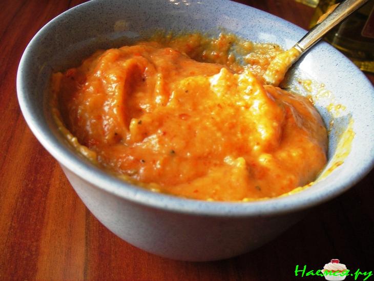 Тилапия запеченная с кабачками и соусом из айвы Тилапия запеченная с кабачками и соусом из айвы