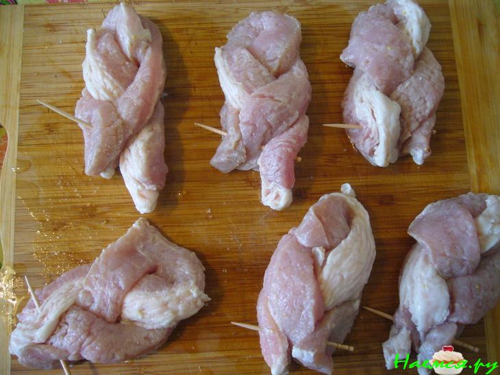 Мясная косичка