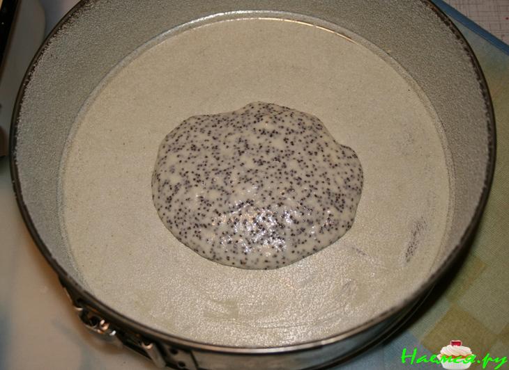 Постный пирог с маком и лимоном