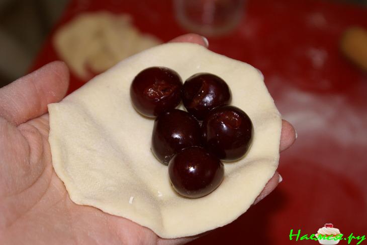 Вареники с вишней на кефире