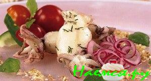 Кальмары с лимоном и чесноком