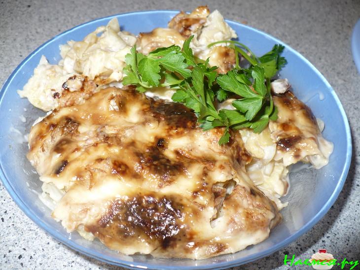 Рыба под майонезом (филе окуня)