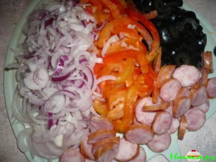 Пицца пикантная с жареными грибами