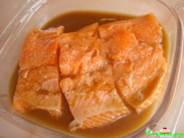 Лосось в пикантном соусе