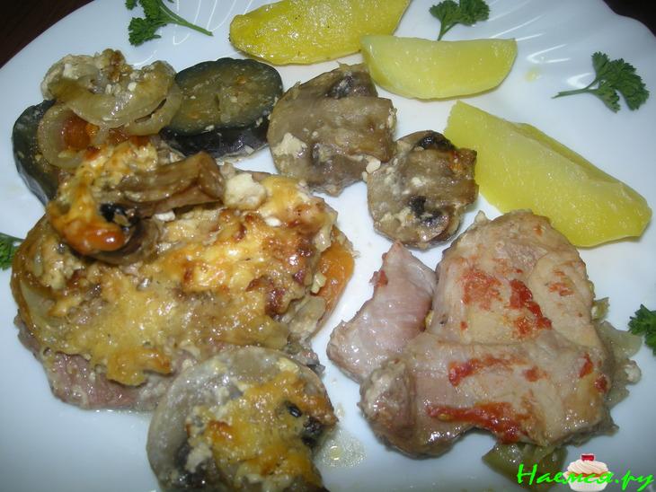 Мяско запеченное с баклажанами