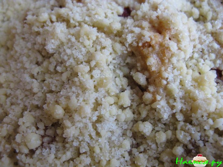 Пирог на газировке с вишней и посыпкой 'Штрейзель'