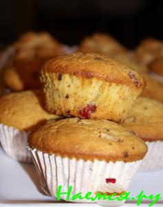 Апельсиновые маффины с цукатами и шоколадной крошкой