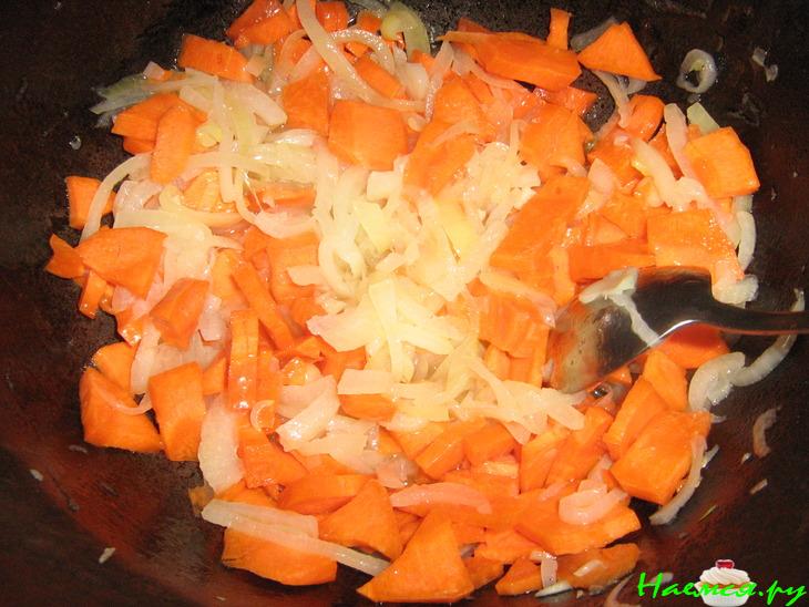 Нежный свекольно-гранатовый суп-пюре