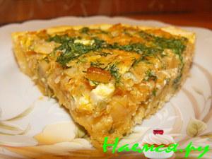 Открытый пирог с капустой и яйцами