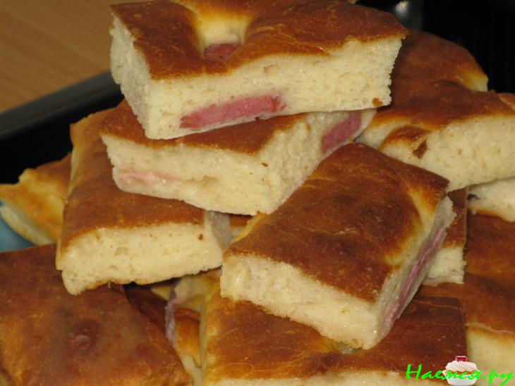 "Бабат" пирог быстрый с колбаской