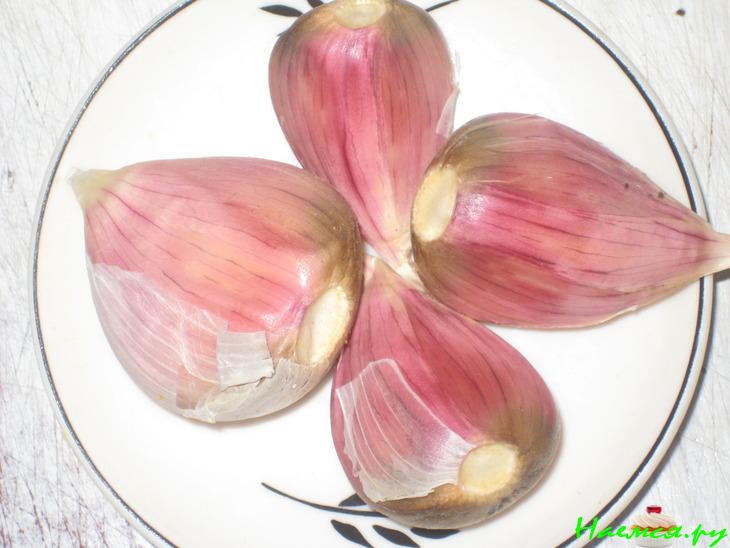 Гороховый супец с копчеными ребрышками Гороховый супец с копчеными ребрышками