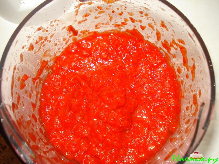 Котлеты с копчёным сыром и соусом из сладкого перца Котлеты с копчёным сыром и соусом из сладкого перца