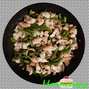 Курица с овощами под итальянским соусом