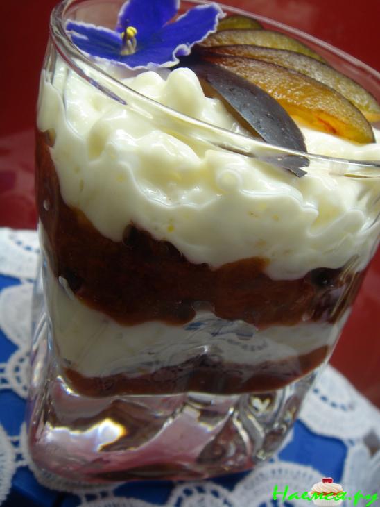 Молочный рис со сливами и корицей