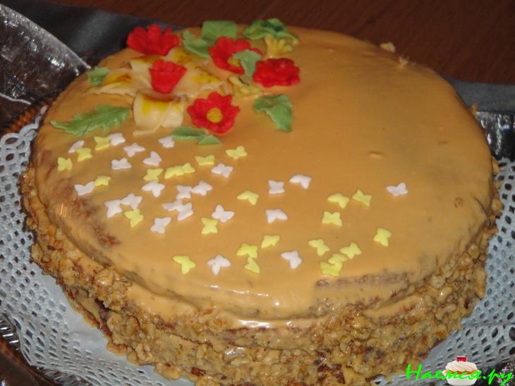 Торт "Праздничный" с кремом из сгущенки