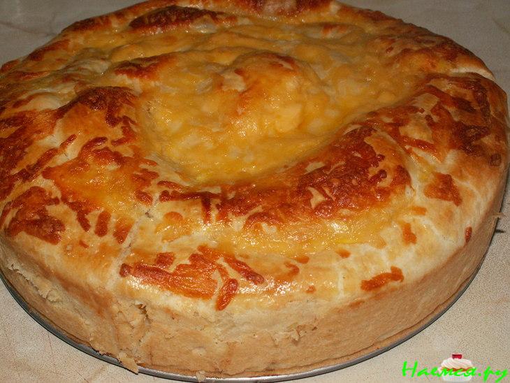 Пирог с мясом из слоёного теста 'Улитка'