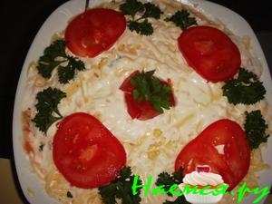 Вкусный куриный салатик с шампиньонами