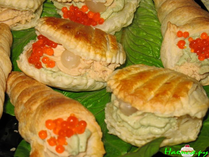 Паста для тарталеток из копченой рыбы и авокадо