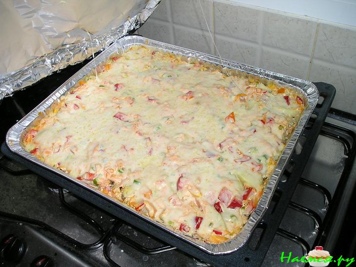 Мясо запеченное с консервированными грибами