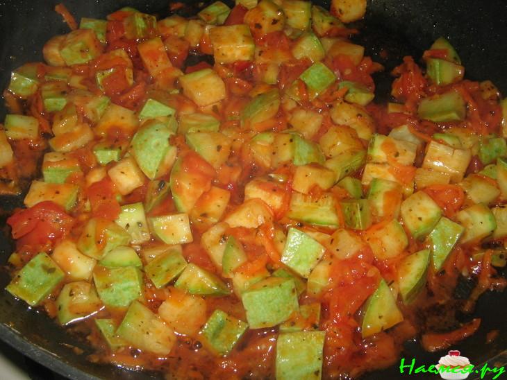 Рыба запеченная с кабачками