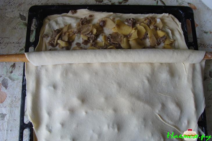 Цкен-пирог с бараниной и картофелем