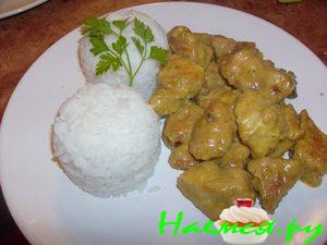 Карри из индейки с грибами и перцем