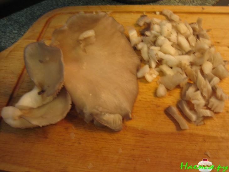 Жульен с вешенками и чесночком Жульен с вешенками и чесночком