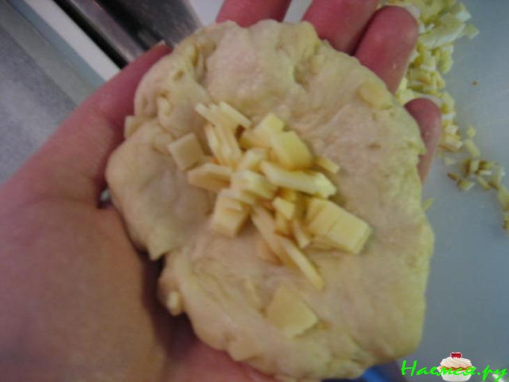 Сырные булочки с копченым сыром