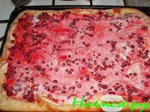 Яблочно-брусничный пирог