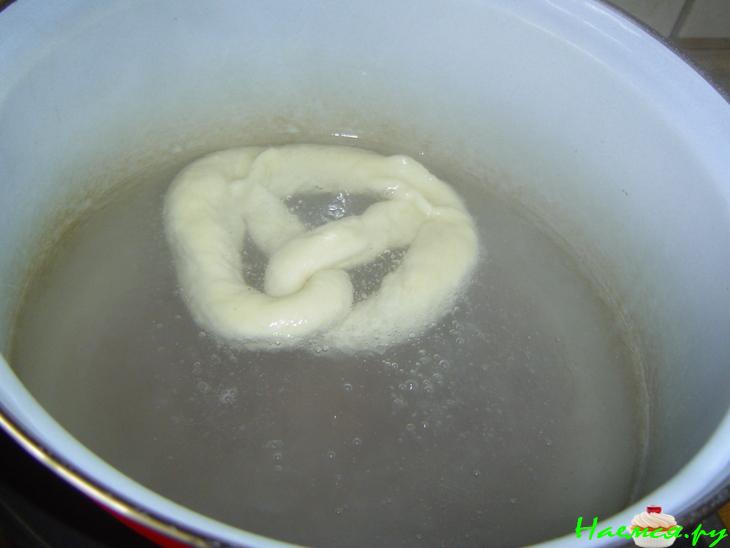 Брецелн-Laugenbrezeln