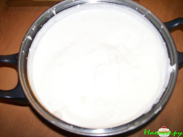 Песочно-фруктовое пирожное с кремом "Зефир"