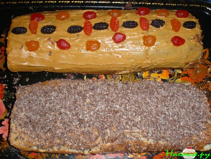 Бисквитный рулет с шоколадной начинкой и бисквитный рулет с вишнёвым джемом и ореховой пастой Бисквитный рулет с шоколадной начинкой и бисквитный рулет с вишнёвым джемом и ореховой пастой