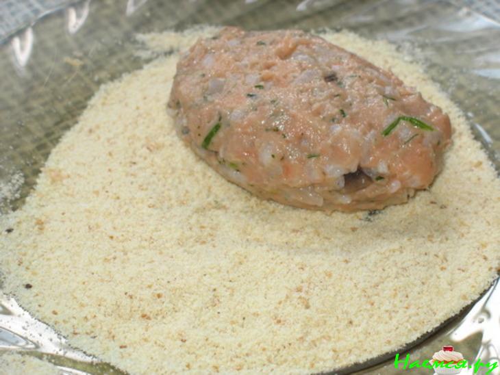 Постные рыбные котлеты с грибной начинкой