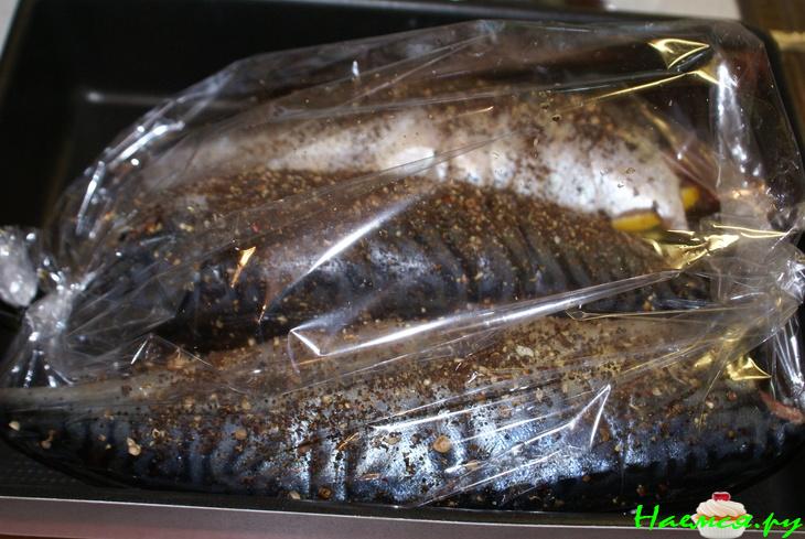 Скумбрия запечённая в пряно-кофейной посыпке