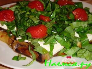 Печеные баклажаны с фетой и вялеными черри