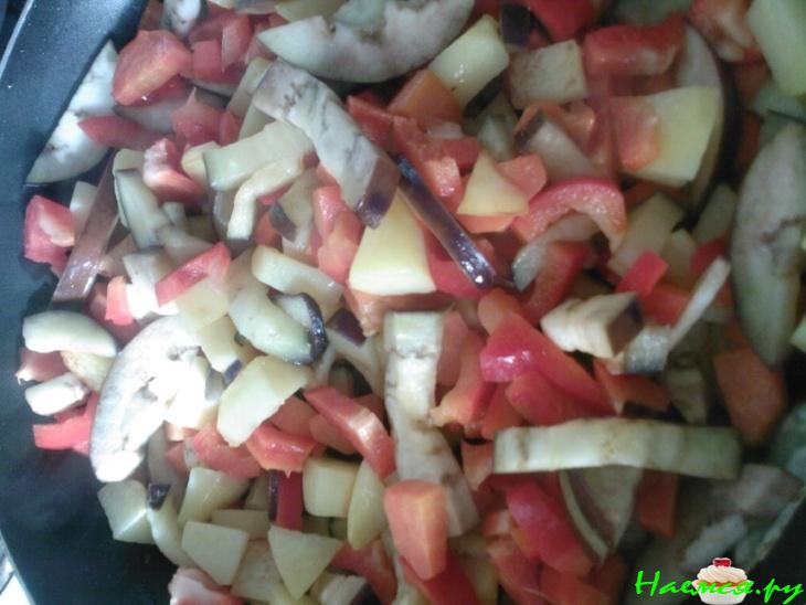 Мясо ягнёнка с овощами по-восточному 