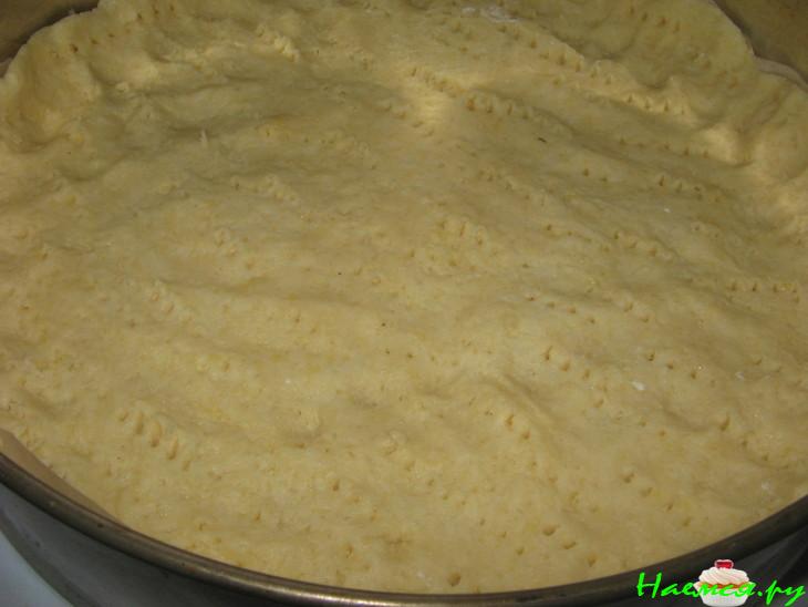 Пирог клубничный с безе