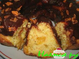 Кекс с кусочками апельсин