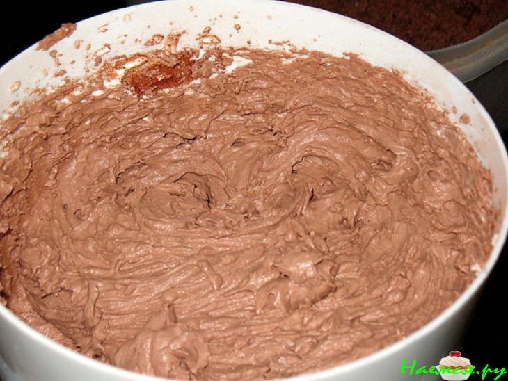 Шоколадно-малиновый торт "Вулкан"